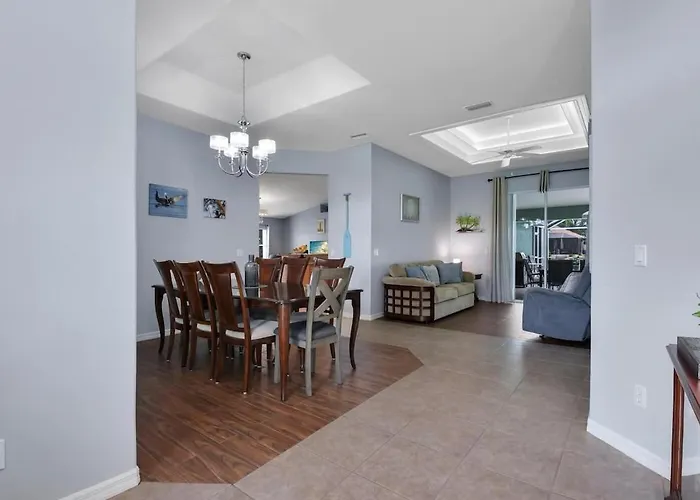 Sunshine Home Retreat Heated Pool On Canal