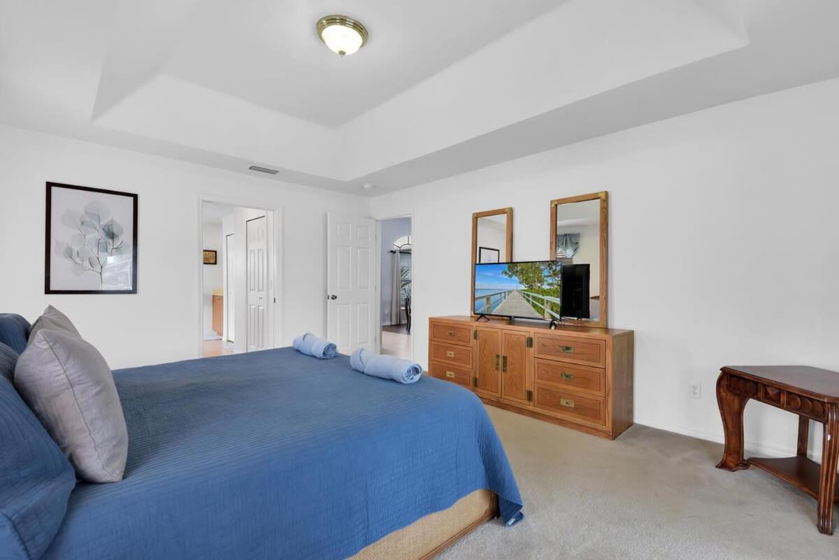 Sunshine Retreat Heated Pool On Canal * Cape Coral