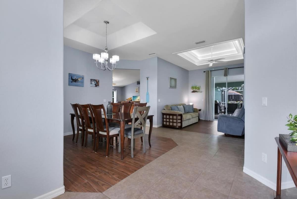 Sunshine Retreat Heated Pool On Canal Casa de Férias Cape Coral